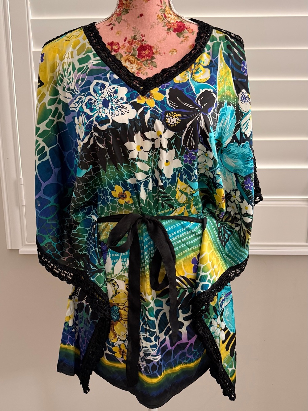 Vintage Cache Multi-Color Floral V-Neck Tie-Waist Asymmetrical Tunic